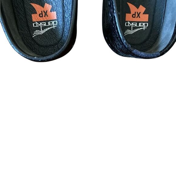 Dansko Black Embossed Clogs Woman’s Size 8.5 - Picture 8 of 15